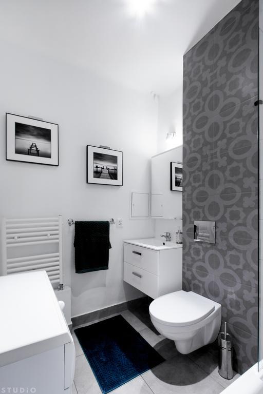 Clicktheflat Avenue Place Apart Rooms Warsaw Exterior photo