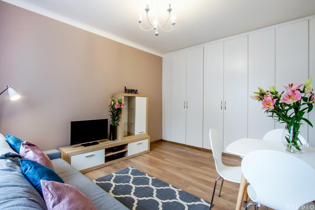 Clicktheflat Avenue Place Apart Rooms Warsaw Exterior photo